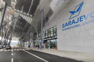 POSKOK nastavlja istragu u predmetu 'Aerodrom Sarajevo': Trojkinim kadrovima produžene mjere zabrane