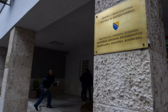 Stigao prvi kontingent uređaja za identifikaciju birača i skenera, probno testiranje 17. i 18. avgusta