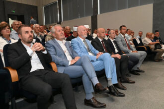 Delegaciju Zeničko-dobojskog kantona na obilježavanju Dana Općine Olovo predvodio premijer Pivić