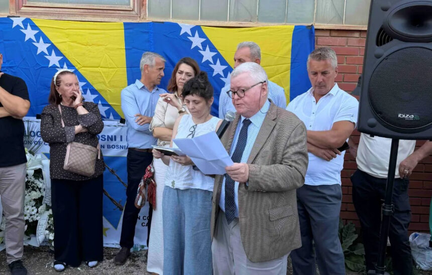 Pettigrew na godišnjici logora smrti Omarska: Pravo na istinu i memorijalizaciju mora se braniti od Srebrenice do Prijedora