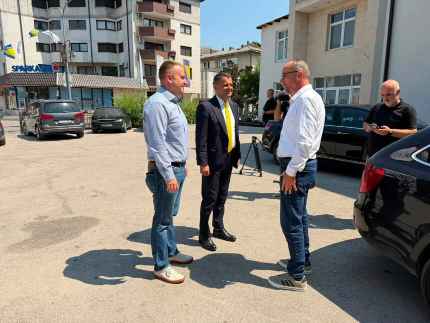 Musić i Hurtić obišli projekte u Ključu: Ulaganje u infrastrukturu i vjerske objekte je ulaganje u dostojanstven život građana
