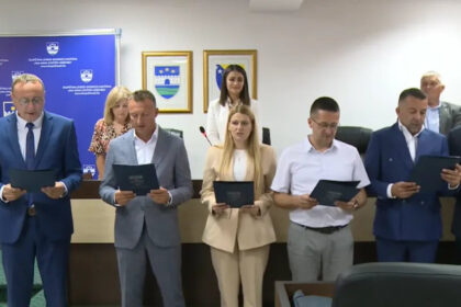 Ibrahim Dizdarić novi je premijer USK i bit će na čelu Vlade koju čine POMAK, SDA, SBiH i DF