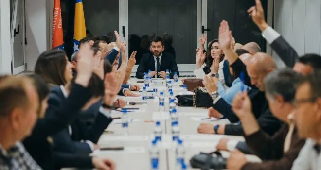 DF o presudi Kantonalnog suda: Javni resursi se ne mogu tretirati kao privatno vlasništvo Adnana Štete
