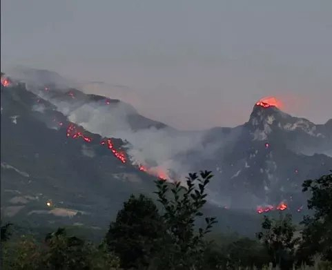 Požari ponovo buknuli na području Konjica, zatražena međunarodna pomoć u gašenju