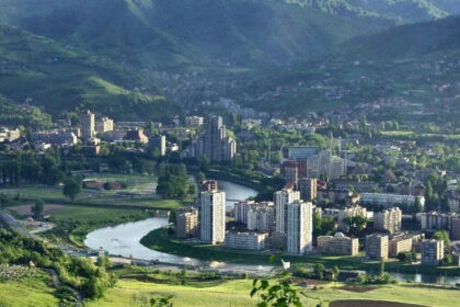 Dženaza i ukop pet stradalih planinara na Elbrusu 18. augusta u Zenici, proglašen Dan žalosti