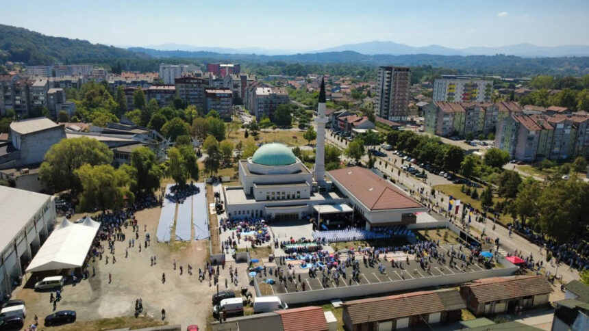 U prisustvu velikog broja vjernika: Svečano otvoren Islamski centar u Lukavcu