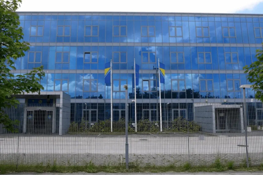 Hakovan email servis Službe za poslove sa strancima: Ukradeni korisnički podaci uposlenika