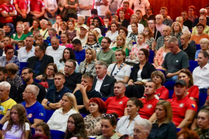 Komšić prisustvovao komemoraciji povodom tragične smrti petero zeničkih planinara