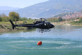 Zeničko 'magare' pokrilo pola Federacije: Helikopter KUCZ ZDK kod Goražda izbacio 11 vedara vode