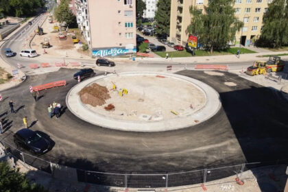 Postavljanje završnog sloja asfalta na kružnom toku: Od ponedjeljka potpuna obustava saobraćaja na Grbavici