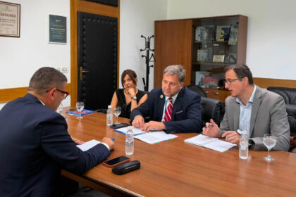Hurtić: 12 miliona eura za bolje stambene uslove romske populacije u BiH