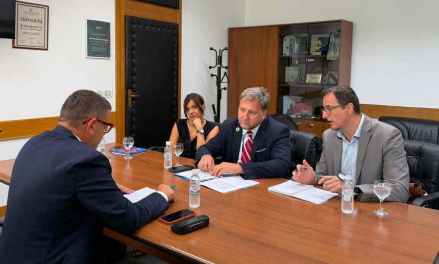 Hurtić: 12 miliona eura za bolje stambene uslove romske populacije u BiH