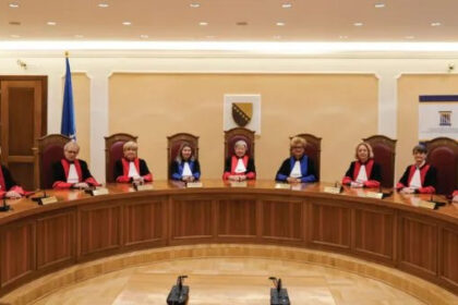 SDA i DF traže ocjenu ustavnosti odredbe Krivičnog zakona Rs o simbolima Armije RBiH