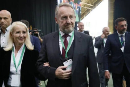 SDA: Presuda potvrdila da je oduzimanje akademskih zvanja prof. Izetbegović bilo politički motivisano i montirano