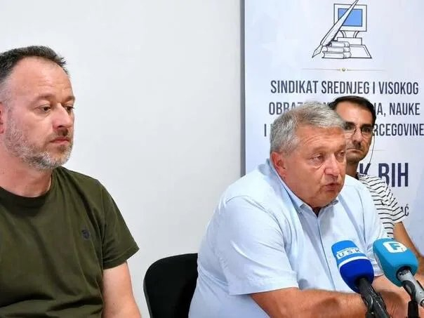 Ružnićeva vlada dovela prosvjetne radniek u loš položaj: Prfesori u USK idu u štrajk!