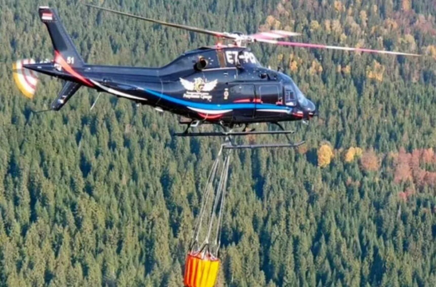 Helikopter tokom akcije koristio vodu iz jednog od jezera na Ravnoj planini, što je omogućilo brže vraćanje na požarište i nastavak gašenja