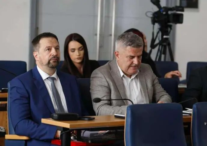 Bandić: Dvije piste, isti dres!