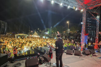 Osmijesi mališana i rok zvuci obilježili drugo veče Zvorničkog ljeta (FOTO)