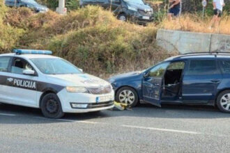 Detalji stravične nesreće u Mostaru: Muškarac pretrčavao ulicu, žena ga "pokosila" Passatom