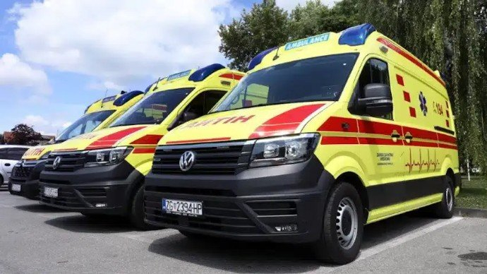 Državljani BiH ostavili dijete u zaključanom automobilu i otišli u kupovinu