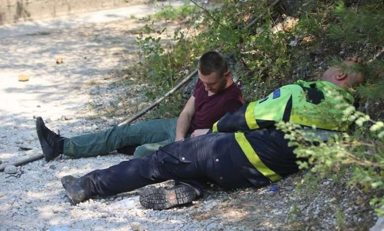 Iscrpljeni, ali ne odustaju: Konjički vatrogasci nakon višednevne borbe uzeli kratki predah