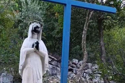IZ KAMENA VATRA SIJEVA: Katolibani žele izazvati rat u Hercegovini