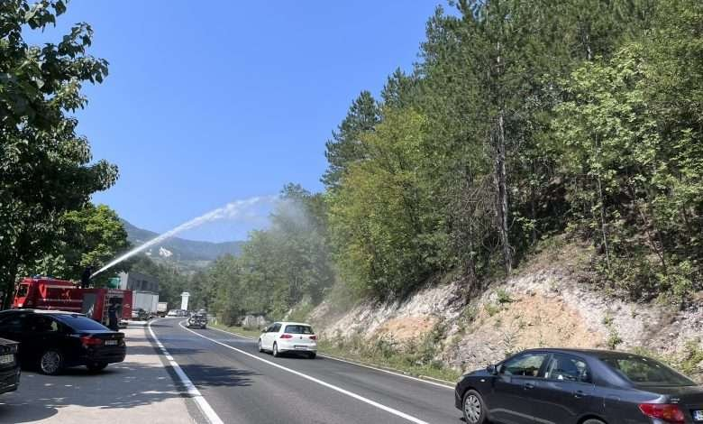 Pojačan saobraćaj širom BiH: Najveće gužve na putu Mostar – Jablanica, požari kod Konjica više ne ometaju promet