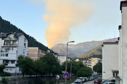 POŽAR KOD KONJICA SE ŠIRI: Vatra krenula prema Brđanima, postoji opasnost od prodora prema Hadžićima