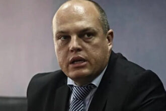 VLADA MUSTAFE RUŽNIĆA PRED POLITIČKIM KRAJEM?
