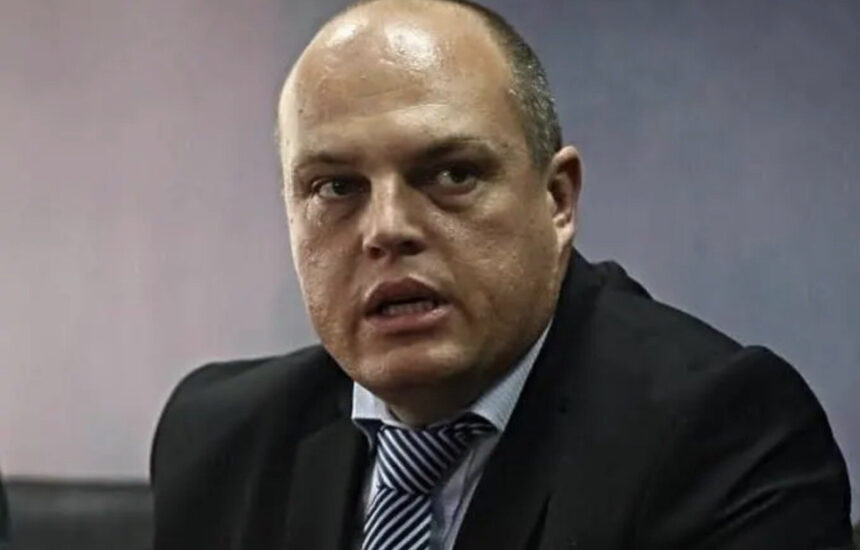 VLADA MUSTAFE RUŽNIĆA PRED POLITIČKIM KRAJEM?