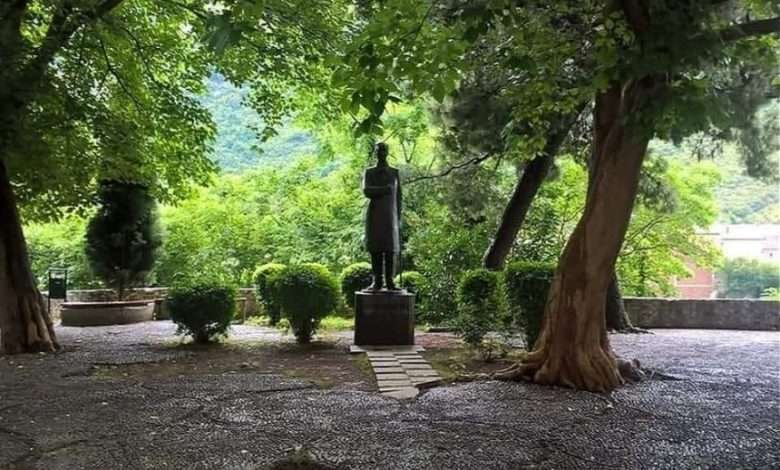 Sutra u Mostaru Noćni cvjetni festival Korijen
