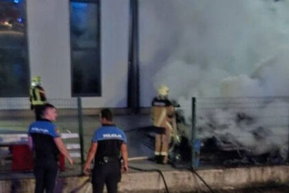 Veliki požar zahvatio fabriku jahti kojoj je suvlasnik Džanan Musa