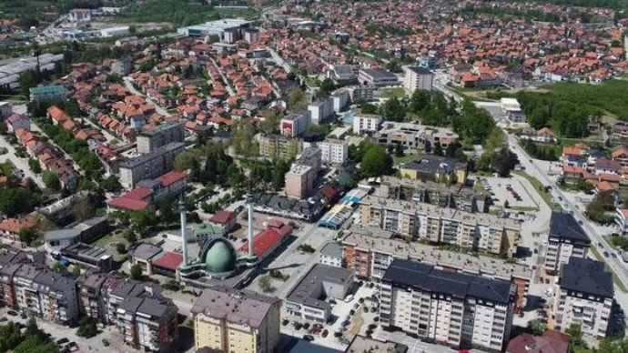 Jeziv slučaj kod Živinica: Djevojku odvezao u šumu, tukao je i prijetio joj smrću