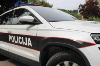Nesreća u Živinicama: Automobil udario u romobil na kojem su bila dvojica maloljetnika, jedan teško povrijeđen
