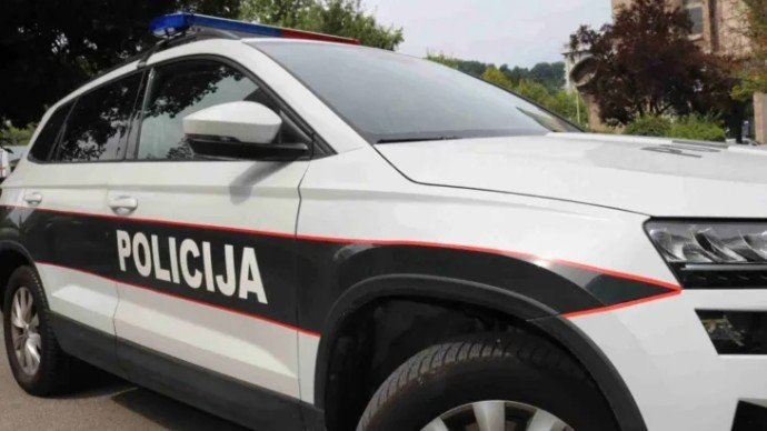 Nesreća u Živinicama: Automobil udario u romobil na kojem su bila dvojica maloljetnika, jedan teško povrijeđen
