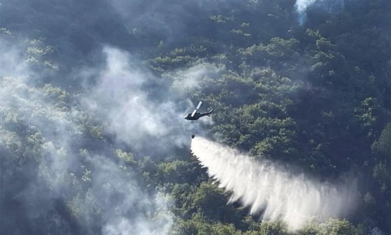 ORUŽANE SNAGE Helikopter prestao gasiti požar u Jajcu zbog mina, premješten u Konjic