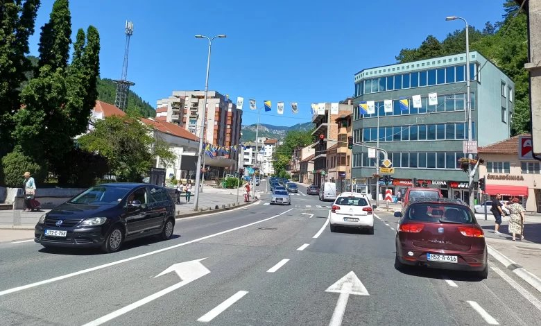 Kolaps u Konjicu sve je veći: Broj vozila eksplodirao, zaobilaznice još nema