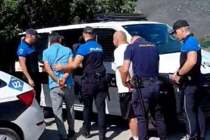 Policija deblokirala Uborak, privedeno nekoliko građana