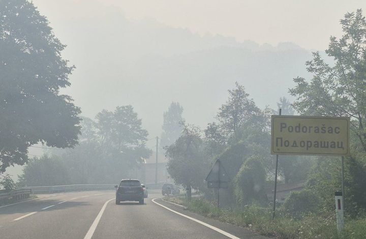 I dalje bjesni požar kod Konjica: Ništa se ne vidi, dim se osjeti do Tarčina