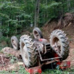 Jedna osoba poginula nakon prevrtanja traktora