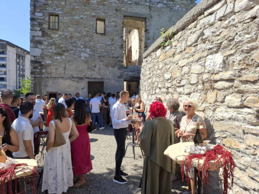 Počelo 25. „Zvorničko ljeto: Andraševa vila otvorila vrata posjetiocima (FOTO)