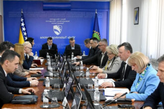 Vlada TK: Skoro 872.000 KM za podršku održivom povratku
