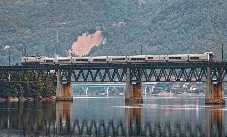 ZBOG KVARA Velike gužve se očekuju na liniji voza Ploče – Sarajevo: Dostupno samo 236 mjesta, evo šta uraditi s kupljenim kartama