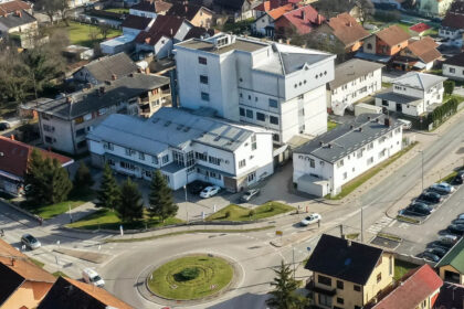 Orašje: Hirurg Đoko Novaković dobio otkaz u bolnici zbog veličanja zločinca Mladića