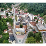 Preživjele žrtve genocida dobile garanciju da policija neće dozvoliti okupljanje pristalica zločinca Mladića u Srebrenici
