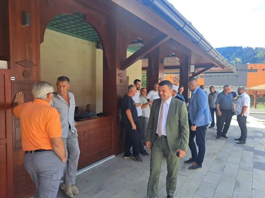 Ministar Hurtić posjetio MIZ Olovo: Uloženo 32.734 KM u toplifikaciju i elektroinstalacije Ahi Evran Veli Kiršehir džamije