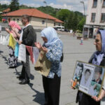 Majke Srebrenice poručile EU i Marti Kos: Sahrana ratnom zločincu Mladiću je najveći fašistički skup u posljednjih 70 godina