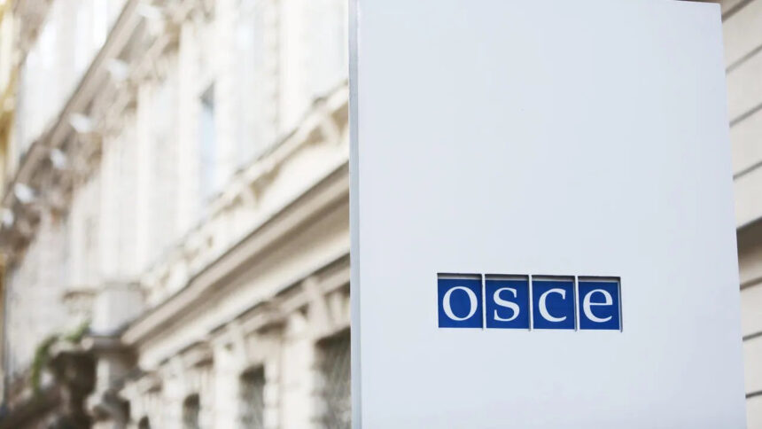 OSCE zabrinut zbog prijenosa komemoracije Mladiću na RTRs, pozivaju na procesuiranje onih koji veličaju ratne zločince