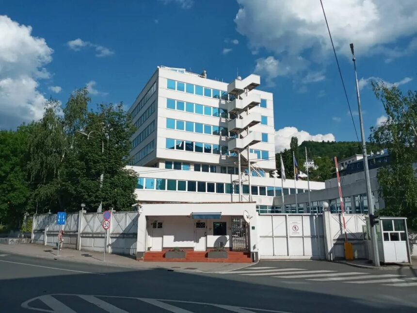 OHR: Budućnost BiH ne može se graditi na osnovu veličanja onih koji su odgovorni za najteže zločine iz prošlosti