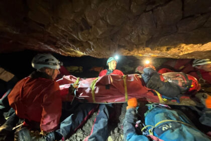 Akcija kao iz filmova: GSS BiH spasio italijansku speleologinju iz dubine pećine!